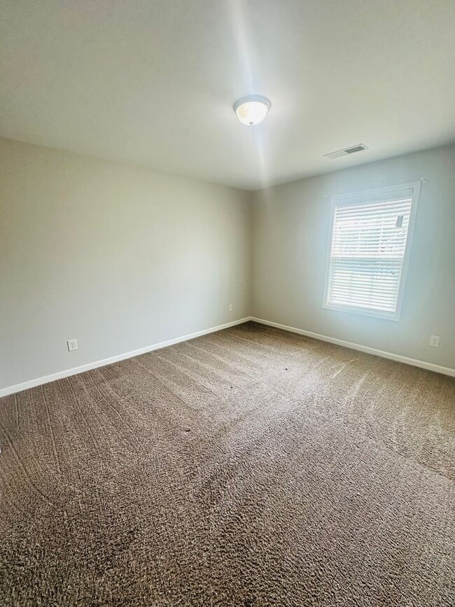 Building Photo - 107 Catskill Ln