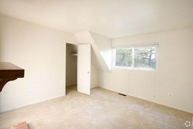 Bedroom - Hollymead Square Townhomes