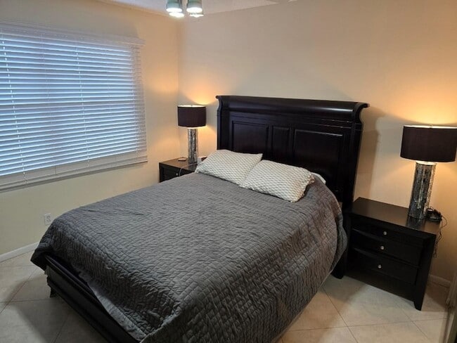 Building Photo - 1501 Cayman Way