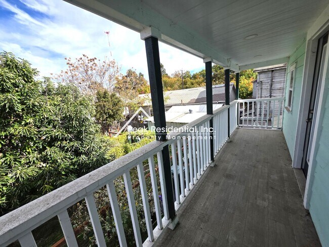 Building Photo - Updated 4bd/2ba Walnut Grove House