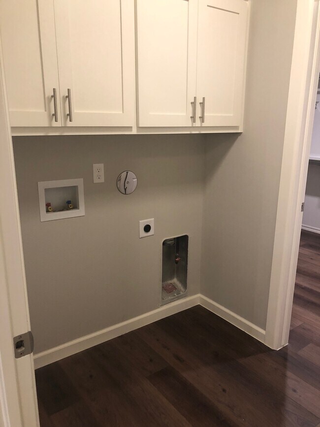 Building Photo - New Construction In Midtown, Built In 2019!