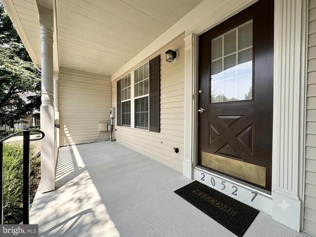 Building Photo - 20527 Lowfield Dr