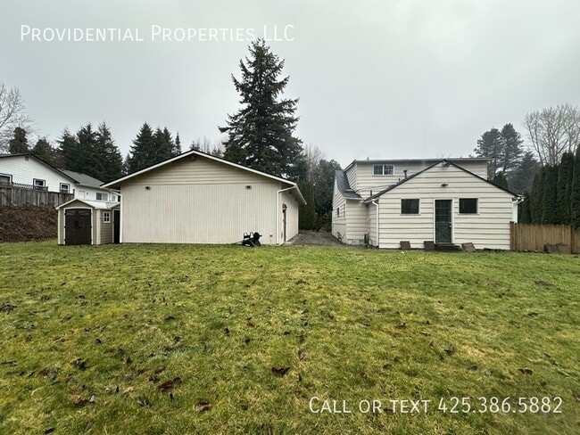 Building Photo - 20620 Larch Way