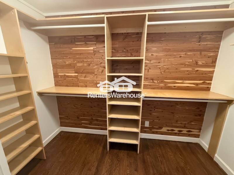 Building Photo - 358 Peevy St