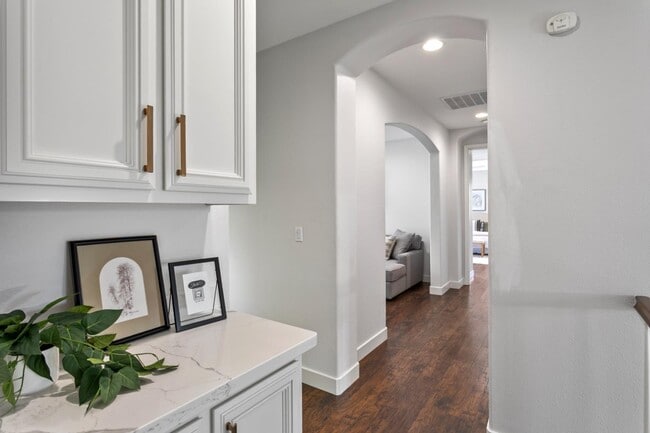 Building Photo - 2107 Gullane Way