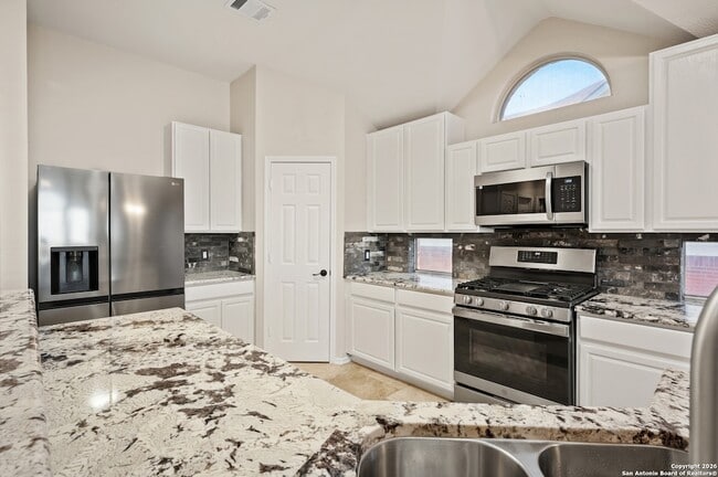 Building Photo - 21247 Rio Sabinal