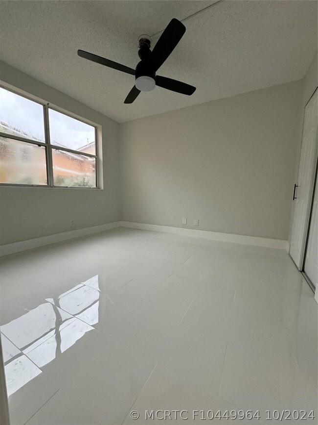 Building Photo - 8891 Wiles Rd