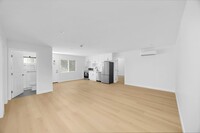 Building Photo - 3 Bedroom, 2 Bathroom Home – Near CSULB
