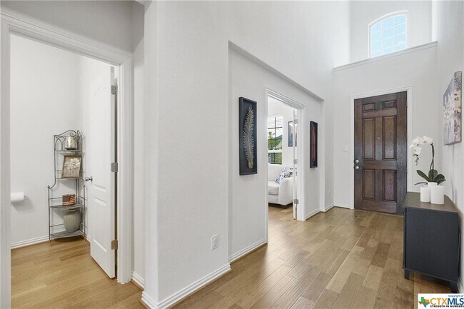 Building Photo - 3909 Eland Dr