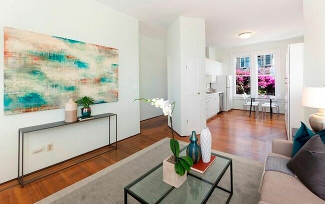 Building Photo - 1100 27th St S