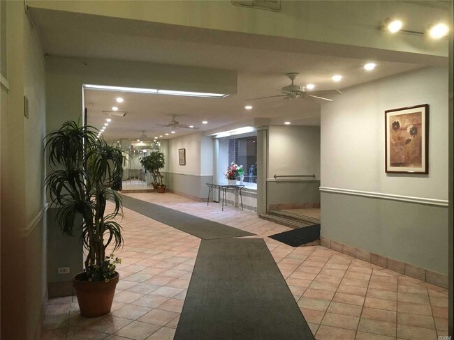 Building Photo - 6730 Dartmouth St