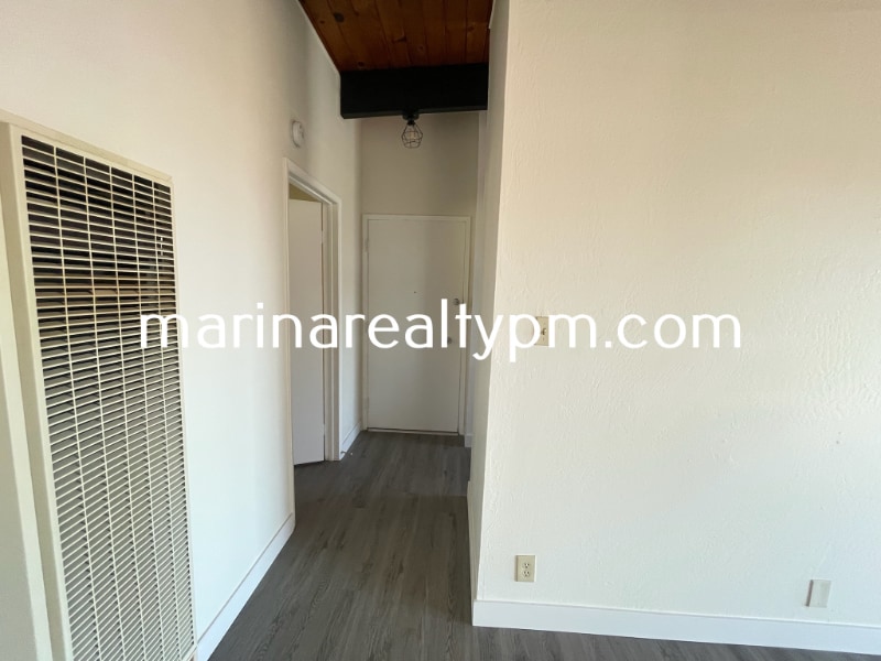 Building Photo - 129-191 Hilborn St