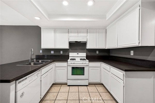 Building Photo - 2351 Applewood Cir