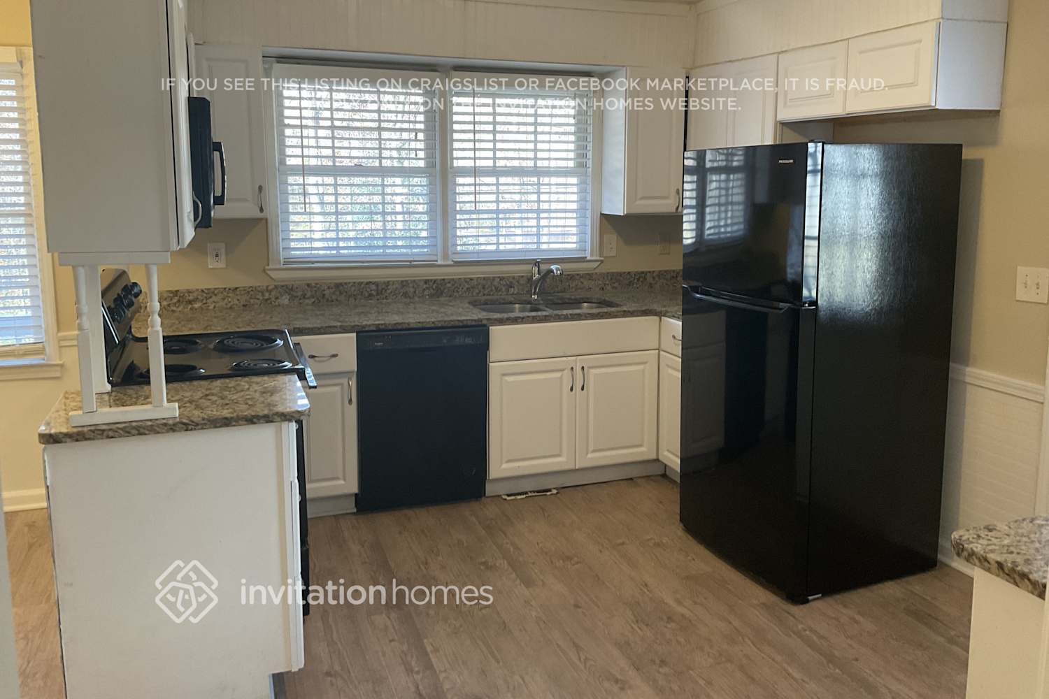 Building Photo - 5281 Shallow Wood Ln