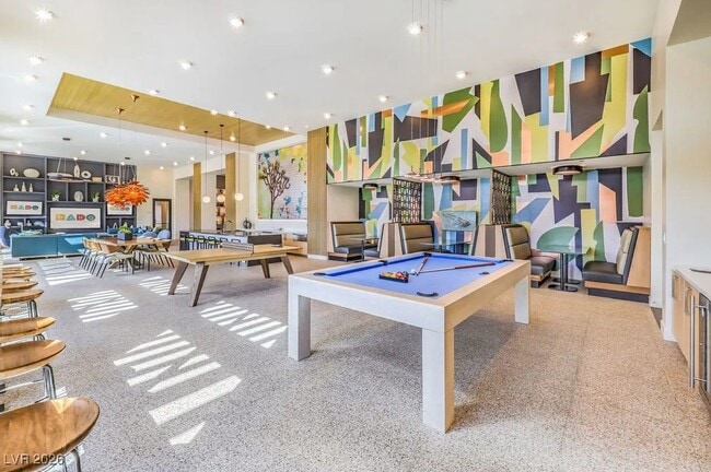 Building Photo - 4555 Camino Al Norte