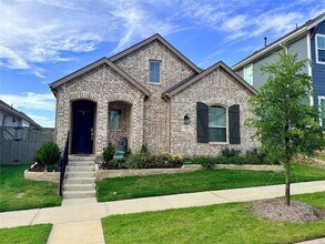 Building Photo - 2340 Gray Dr