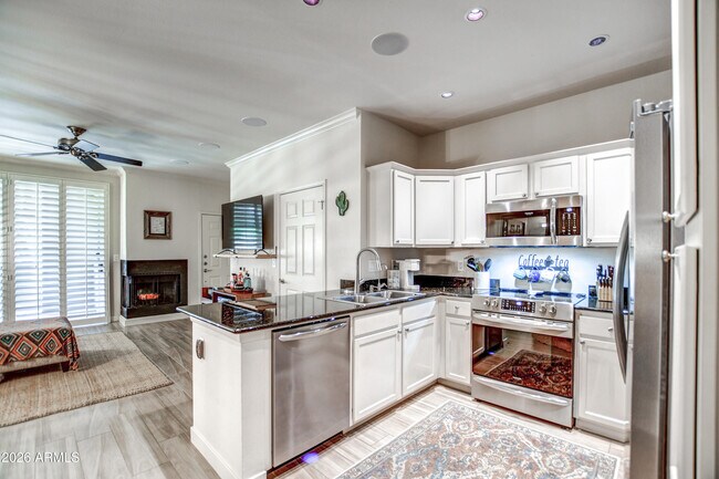 Building Photo - 7009 E Acoma Dr