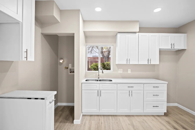 Building Photo - 38903 Palm Tree Way