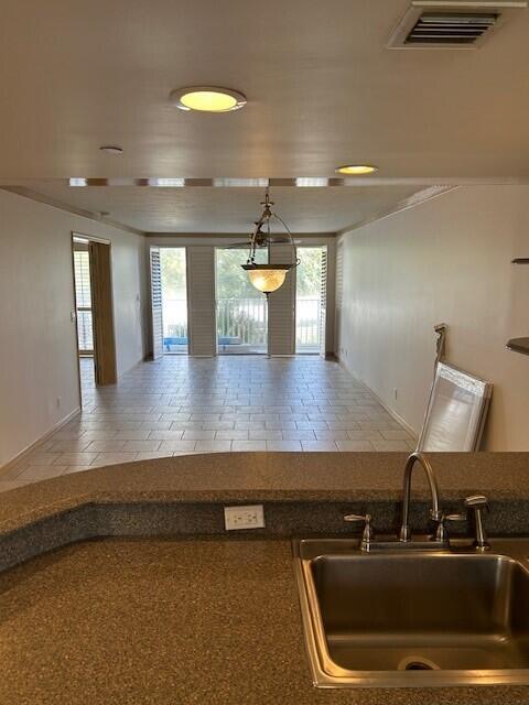 Building Photo - 3901 S Flagler Dr