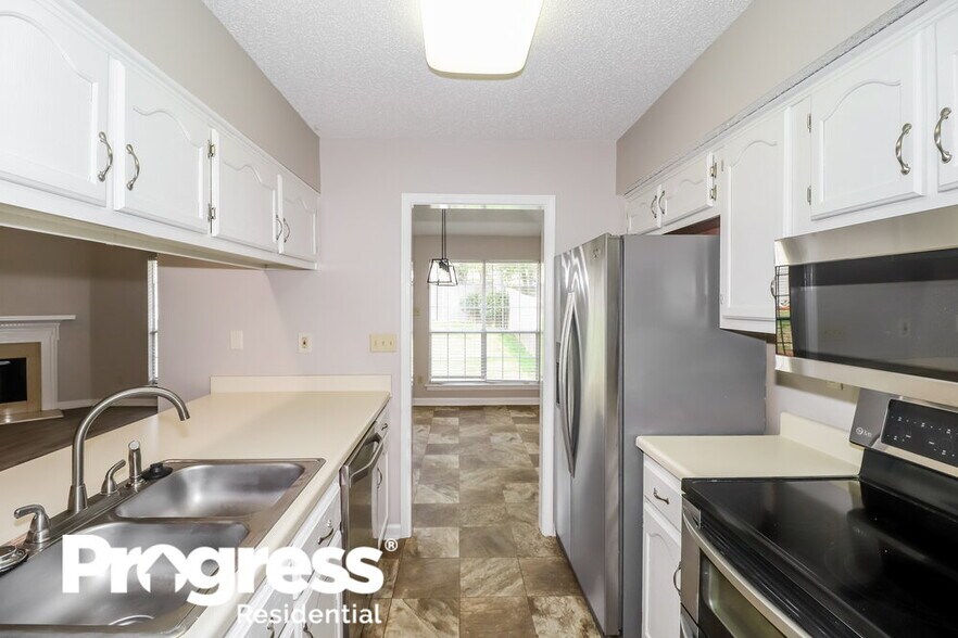 Building Photo - 1244 Breezy Gate Dr