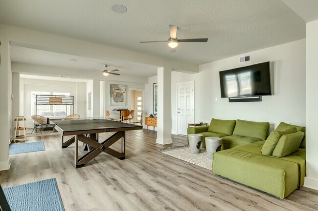 Building Photo - 1508 103rd St