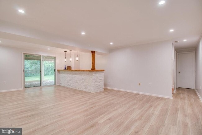 Building Photo - 5618 Meridian Hill Pl