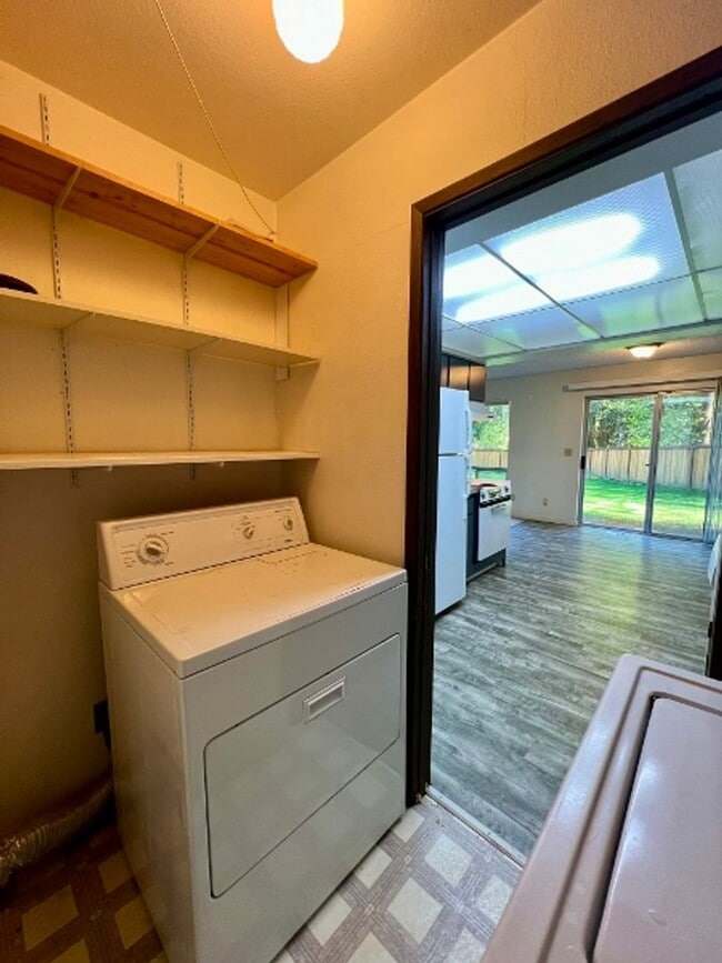 Building Photo - Black Lake Access! W/S/G Included