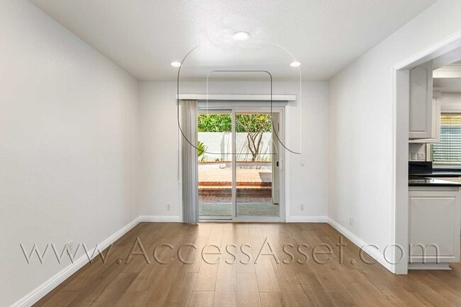 Building Photo - Spacious 4 Bedroom Home with Private Yard & Covered Patio in Anaheim Hills