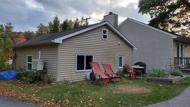 Building Photo - 11 Dana Ave