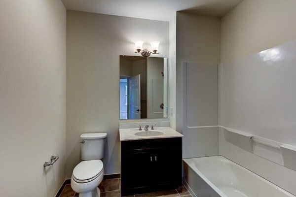 Building Photo - 1008 Bradish Ln