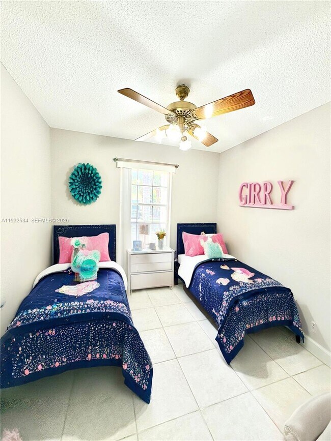 Building Photo - 4128 Sapphire Terrace