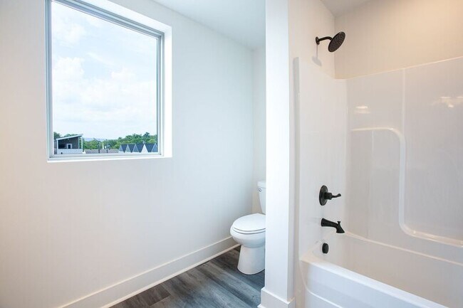 Building Photo - 1873 S Watkins St