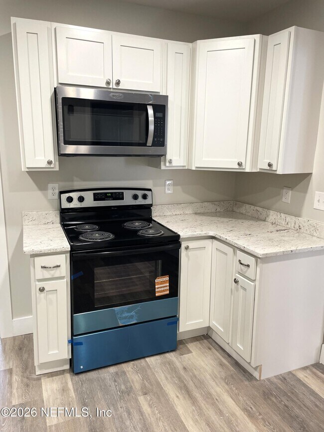 Building Photo - 62 Dumas St