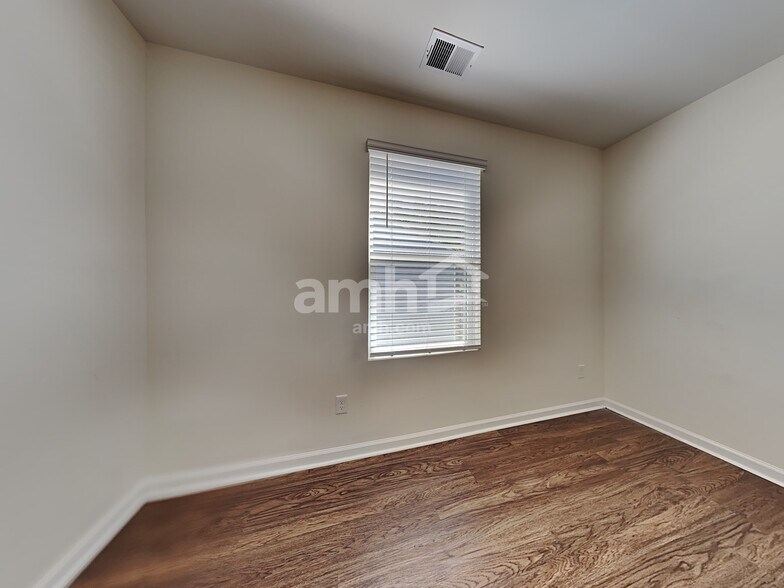 Building Photo - 182 Orion Way