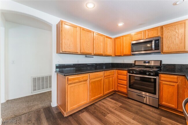 Building Photo - 10601 Pedal Point Pl