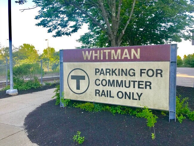 Building Photo - 17 Park Ave