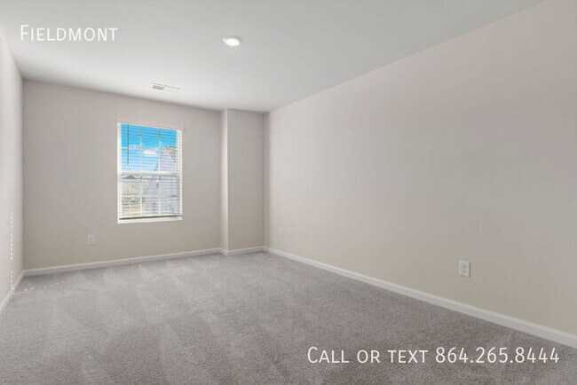 Building Photo - 211 Backstay Ln