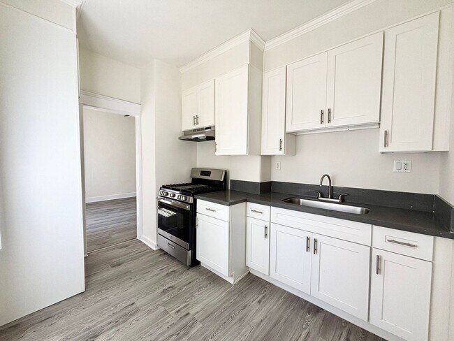 Interior Photo - san2737