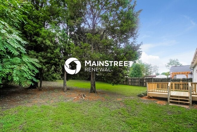 Building Photo - 3 Bedroom Pet-Friendly Home in Winston-Sal...