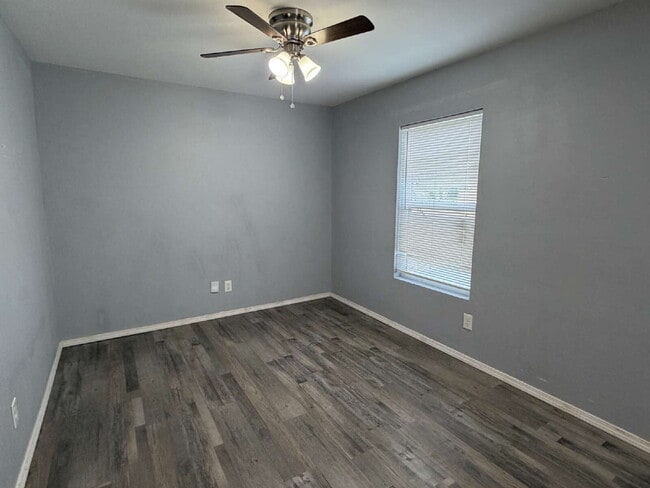 Building Photo - 3-Bedroom, 2 Full Baths in Del City