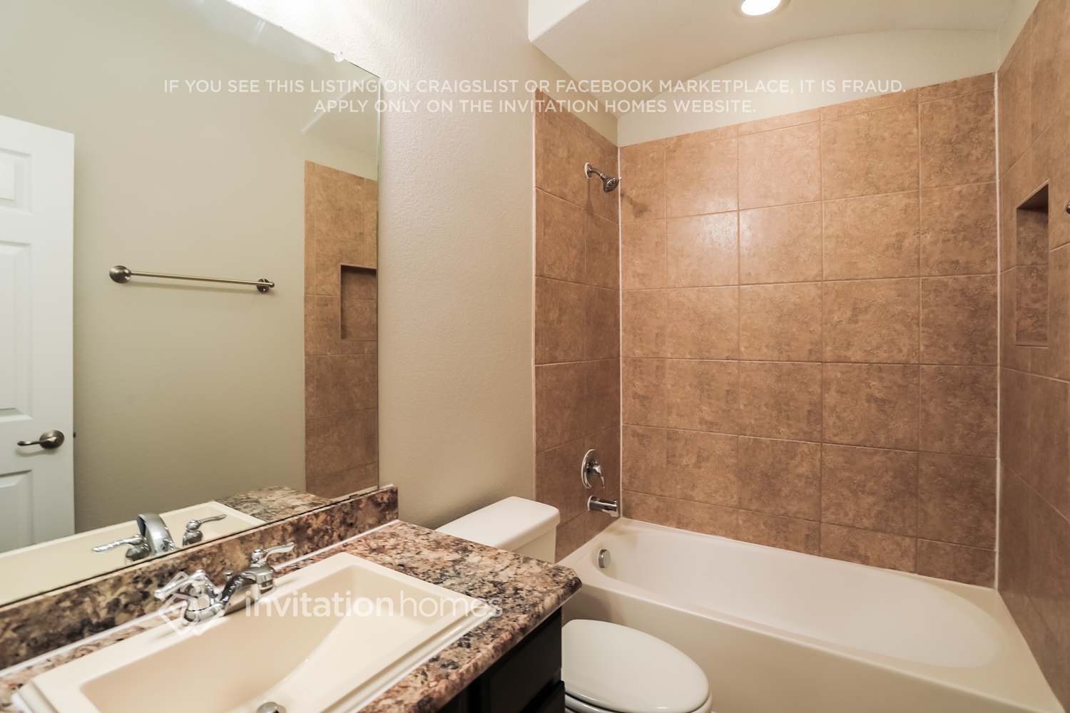 Building Photo - 805 Santa Rosa Dr