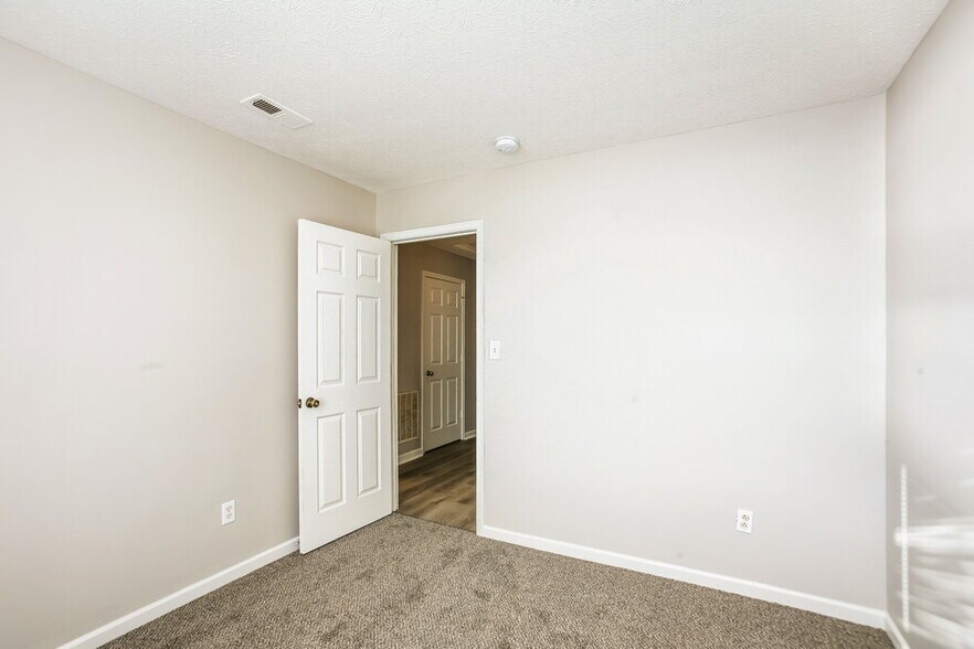 Building Photo - 3149 Brandenburg Dr