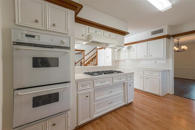 Building Photo - 2510 Wind Fall Ln