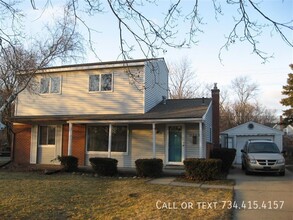 Building Photo - 2863 Marshall St