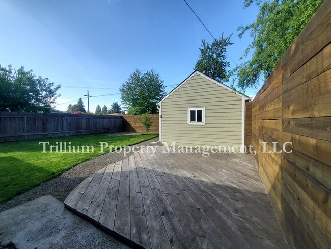 Building Photo - 4835 N Willamette Blvd