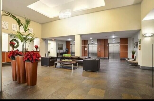 Building Photo - 1201 Canal St