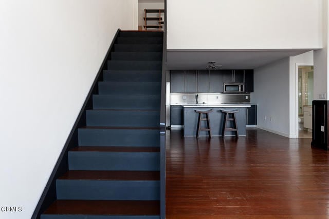 Building Photo - 257 S Spring St