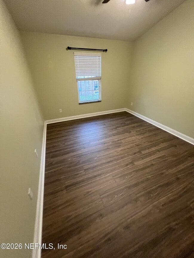 Building Photo - 7592 Vandalay Dr