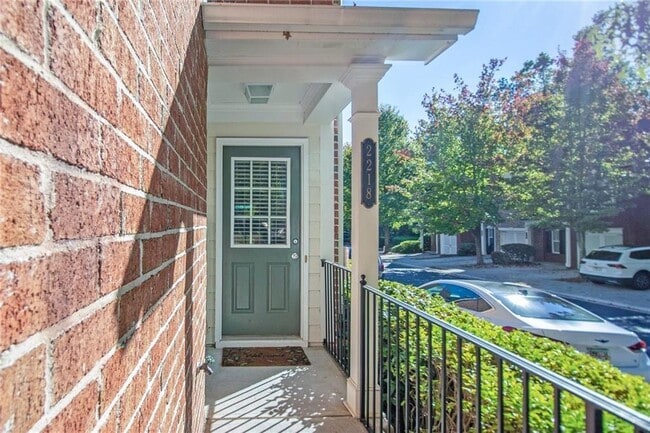 Building Photo - 2218 Landing Walk Dr