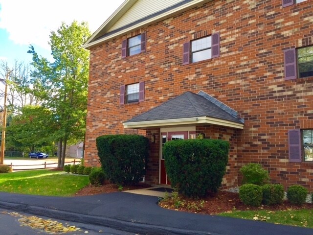 Building Photo - 11 Railroad Ave